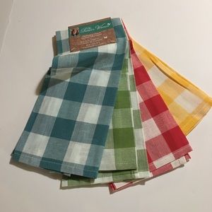 The Pioneer Woman Charming Check Kitchen Towels
